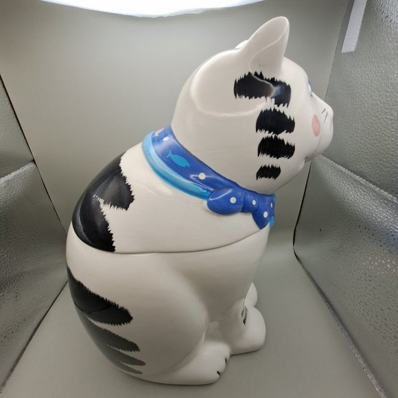Coco Dowley Smiling Cat Cookie Jar Fish Bib Kerchief White Tabby Kitty 12" High - Picture 5 of 16